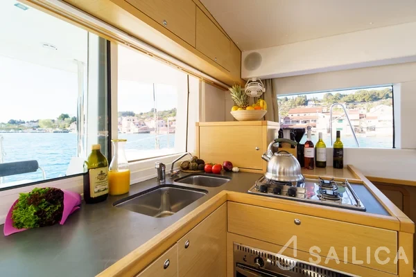 Lagoon 39 - Yacht Charter Sailica