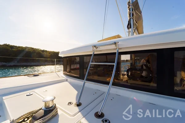 Lagoon 39 - Yacht Charter Sailica