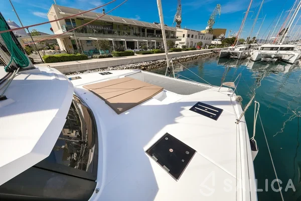 Saona 47 - Yacht Charter Sailica
