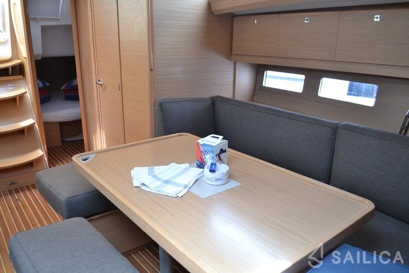 Dufour 412 GL - Yacht Charter Sailica