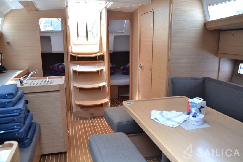 Dufour 412 GL - Yacht Charter Sailica