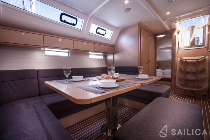Bavaria 51 Cruiser - Yacht Charter Sailica