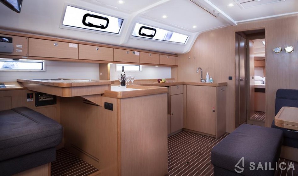 Bavaria 51 Cruiser - Yacht Charter Sailica