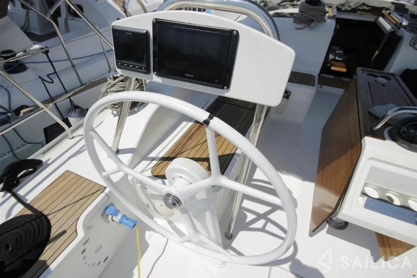 Bavaria 51 Cruiser - Yacht Charter Sailica