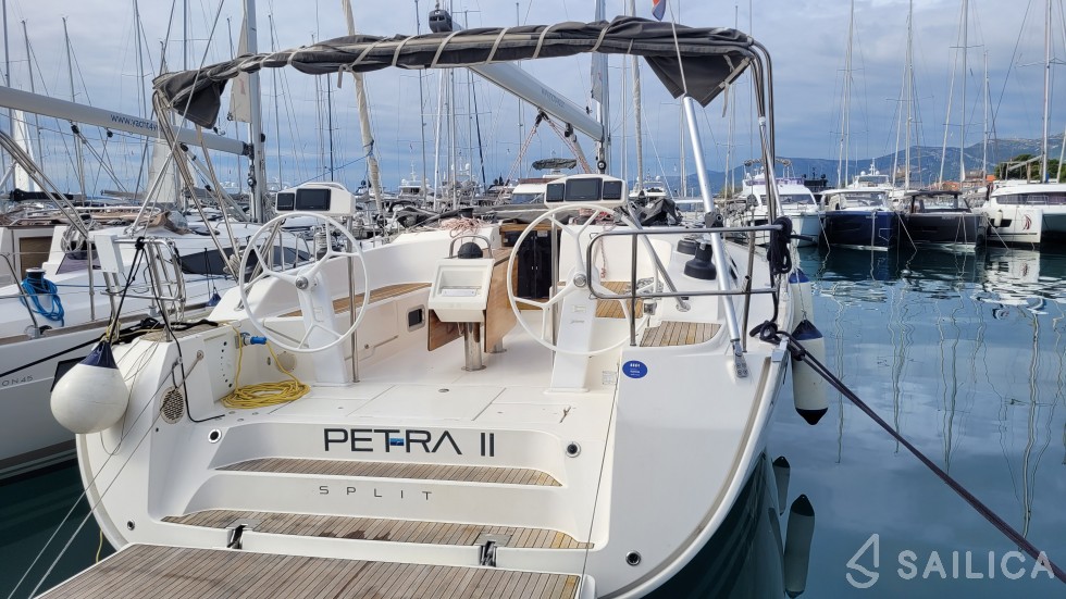 Bavaria 51 Cruiser - Yacht Charter Sailica