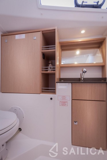 Bavaria 51 Cruiser - Yacht Charter Sailica