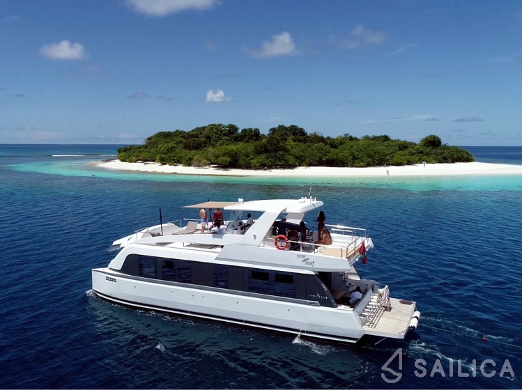 Overblue 44 - Yacht Charter Sailica