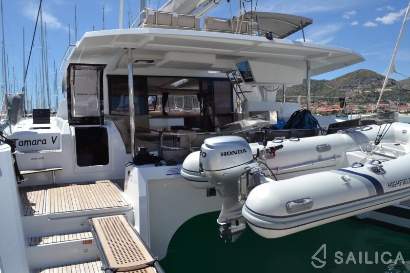 Saona 47 - Yacht Charter Sailica