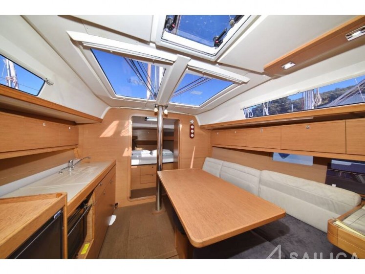 Dufour 382 GL - Yacht Charter Sailica