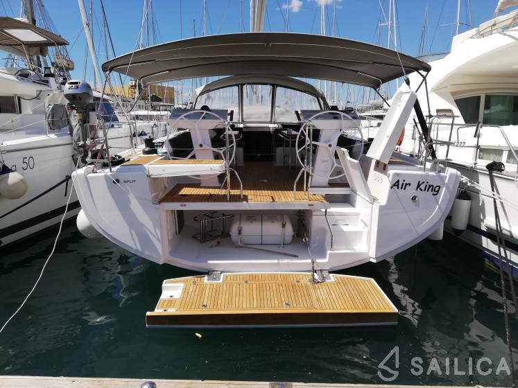 Hanse 548 - Yacht Charter Sailica