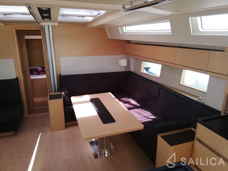 Hanse 548 - Yacht Charter Sailica