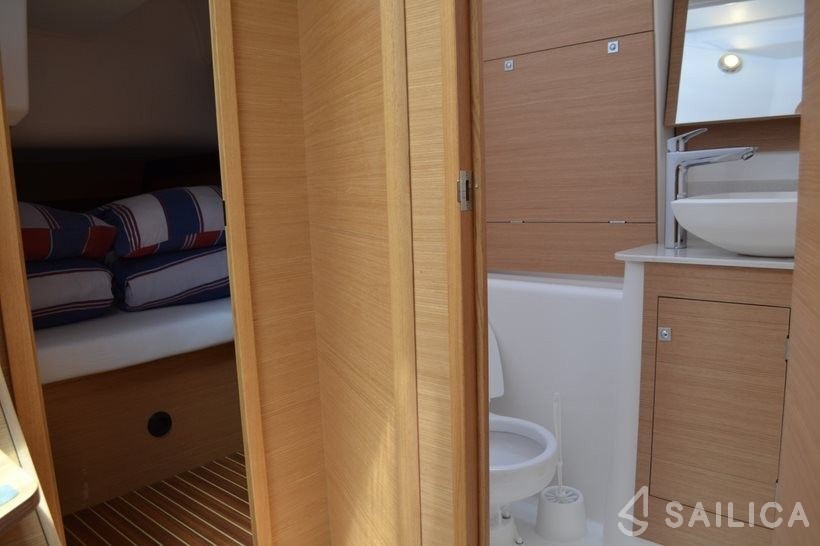 Dufour 460 GL - Yacht Charter Sailica