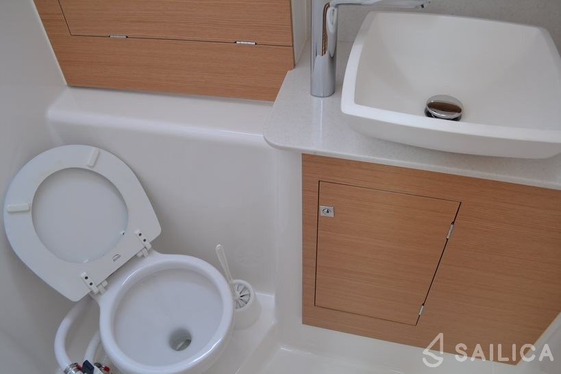 Dufour 460 GL - Yacht Charter Sailica