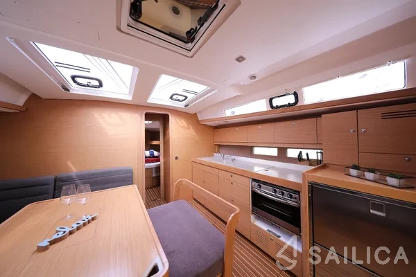Dufour 460 GL - Yacht Charter Sailica