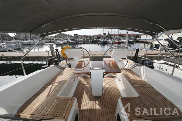Hanse 455 - Yacht Charter Sailica
