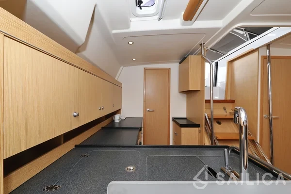 Hanse 455 - Yacht Charter Sailica