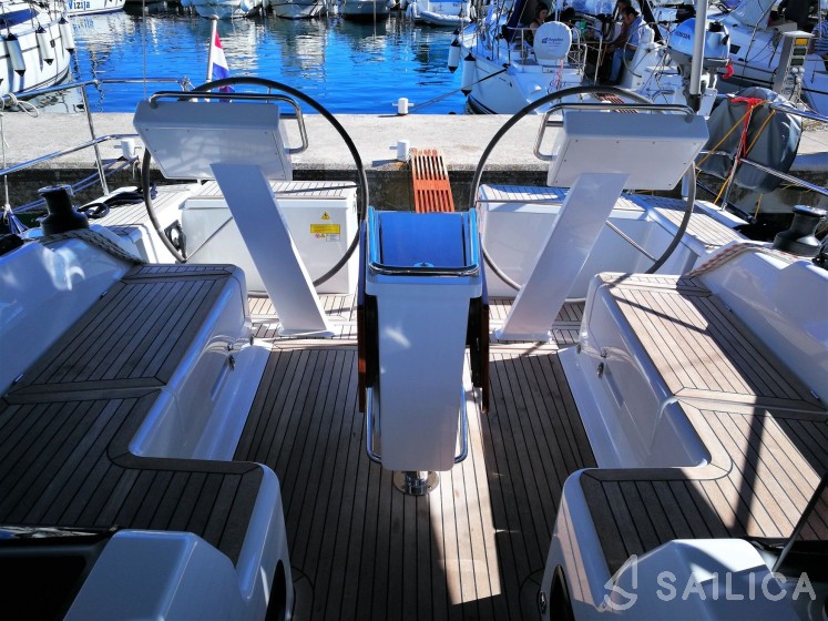 Hanse 455 - Yacht Charter Sailica