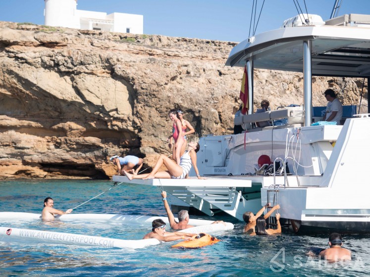 Bali 5.4. - Yacht Charter Sailica