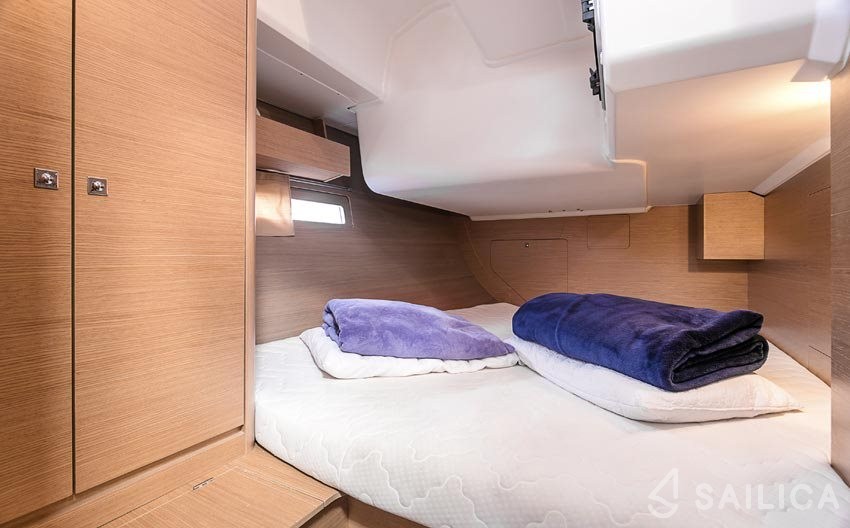 Dufour 412 GL - Yacht Charter Sailica