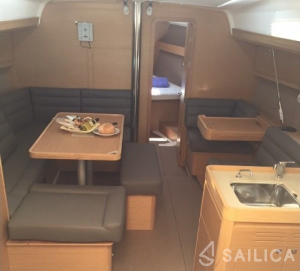 Dufour 412 GL - Yacht Charter Sailica