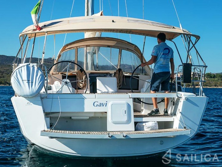 Dufour 412 GL - Yacht Charter Sailica