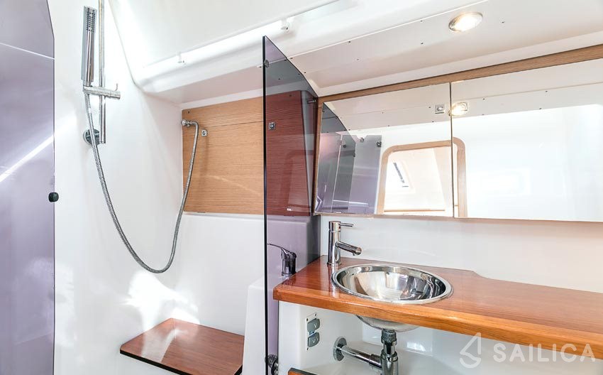 Dufour 412 GL - Yacht Charter Sailica