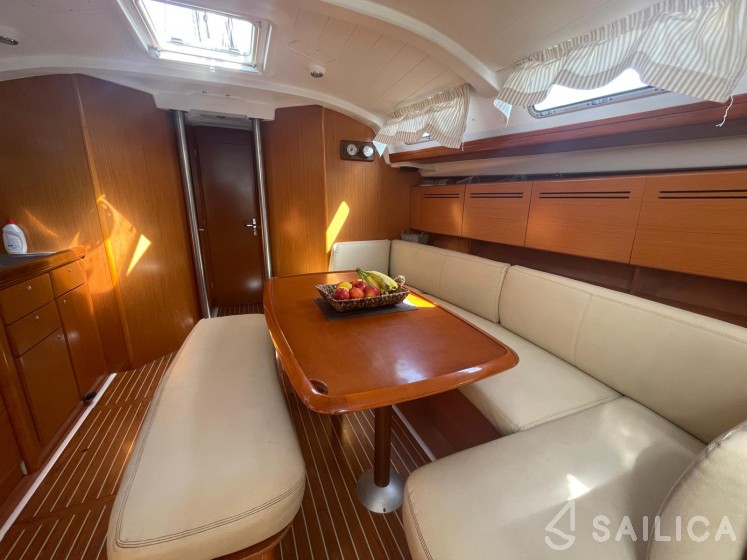 Cyclades 43.4 - Yacht Charter Sailica