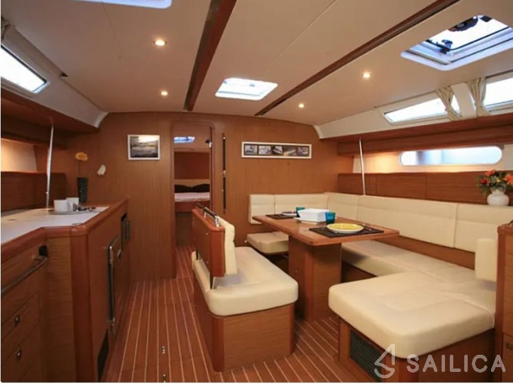 Sun Odyssey 49i - Yacht Charter Sailica