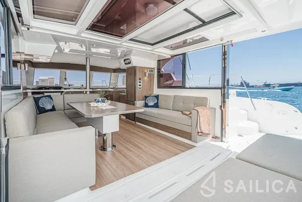 Bali 4.4 - Yacht Charter Sailica