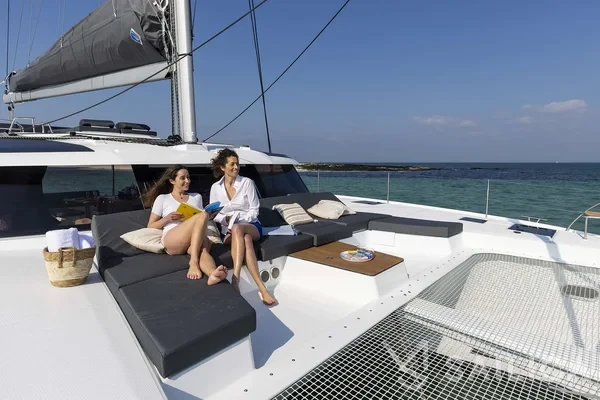 Aura 51 - Yacht Charter Sailica
