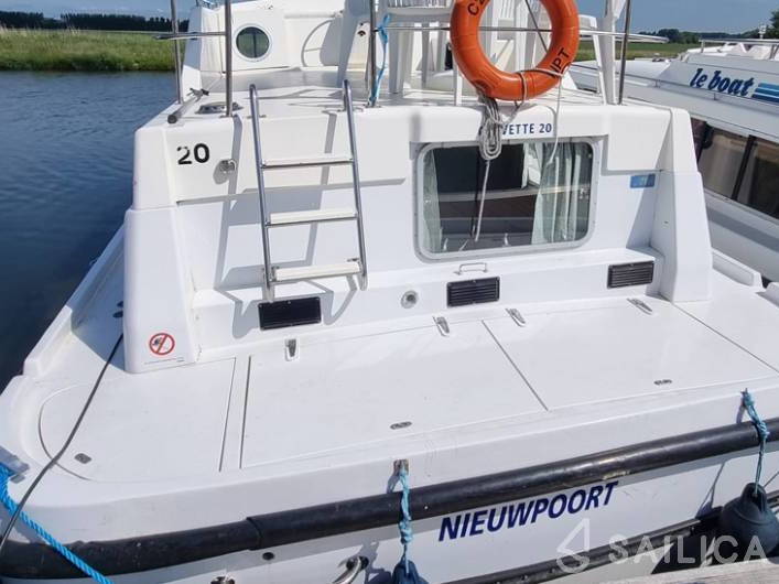 Le Boat Corvette A - Yacht Charter Sailica