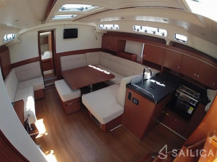 Hanse 455 - Yacht Charter Sailica