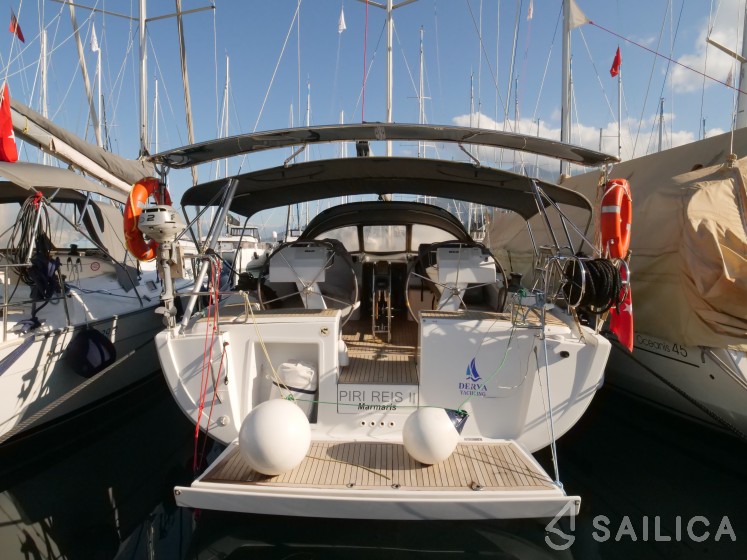 Hanse 455 - Yacht Charter Sailica
