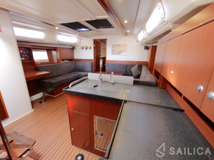 Hanse 455 - Yacht Charter Sailica