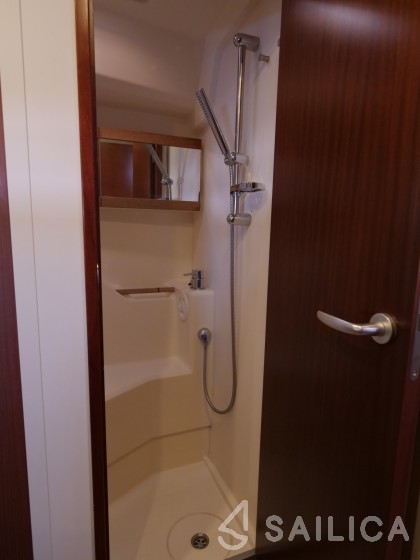 Hanse 455 - Yacht Charter Sailica
