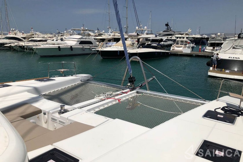 Lagoon 52F - Yacht Charter Sailica