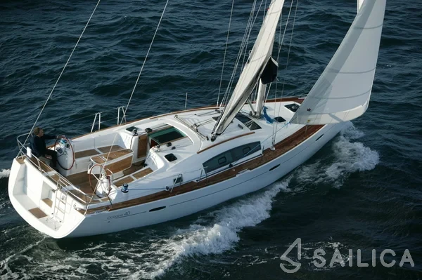Oceanis 40 - Yacht Charter Sailica