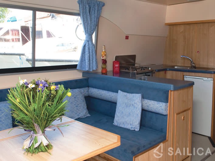 Le Boat Salsa B - Yacht Charter Sailica