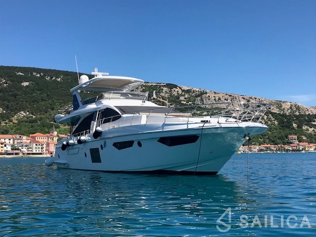 Azimut 72 - Yacht Charter Sailica