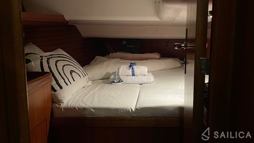 Elan 45 - Yacht Charter Sailica