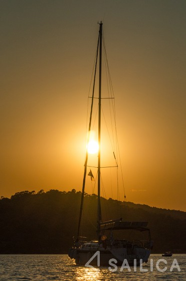 Elan 45 - Yacht Charter Sailica