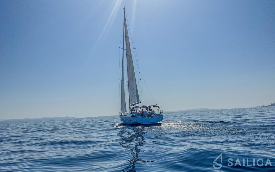 Hanse 460 - Yacht Charter Sailica