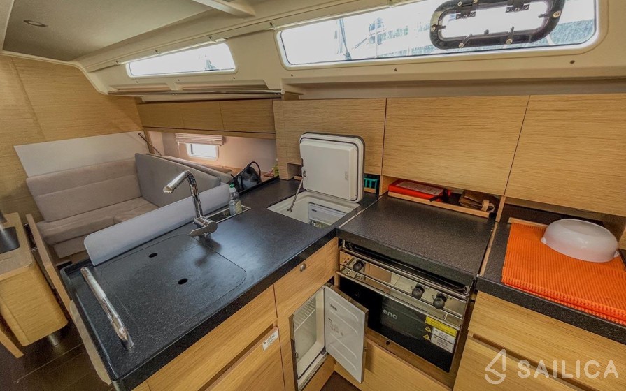 Hanse 388 - Yacht Charter Sailica