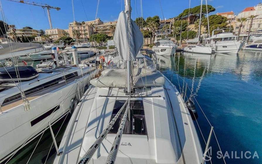 Hanse 388 - Yacht Charter Sailica