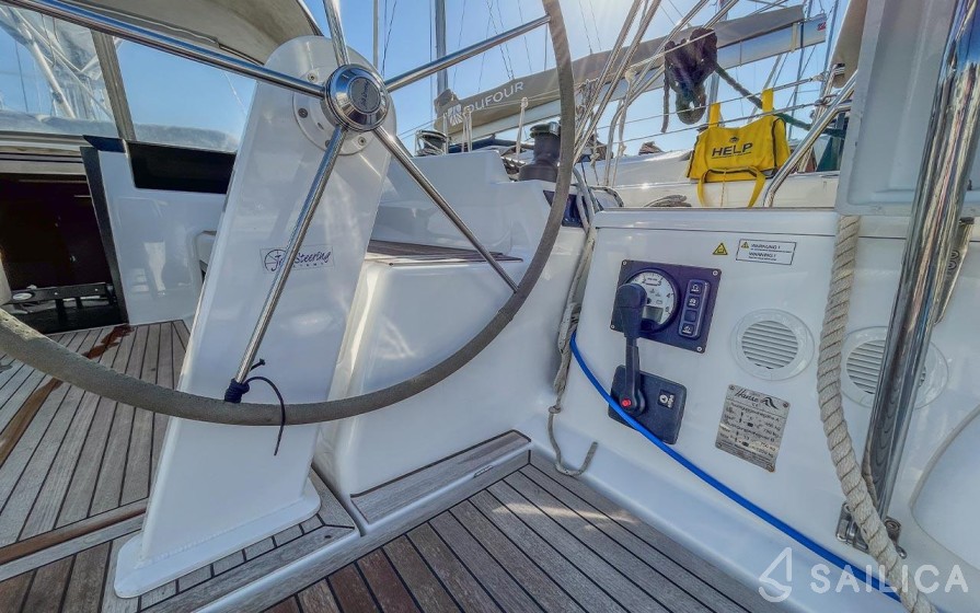 Hanse 388 - Yacht Charter Sailica
