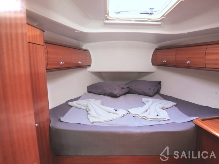 Bavaria 44 - Yacht Charter Sailica