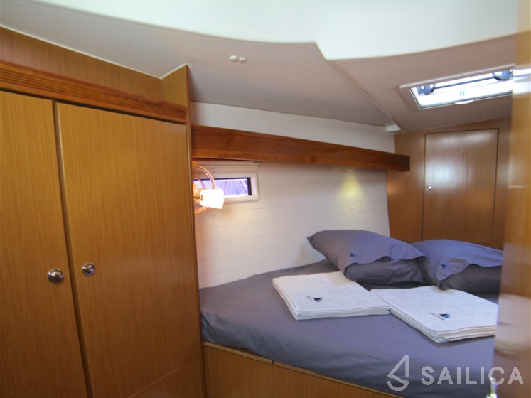 Bavaria 45 Cruiser - Yacht Charter Sailica