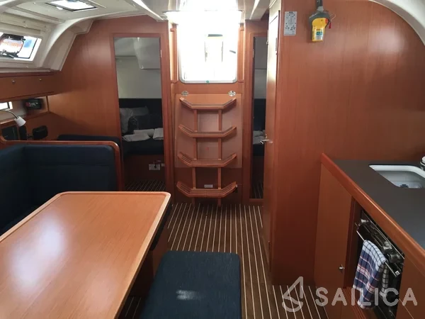 Bavaria 41 Cruiser - Yacht Charter Sailica