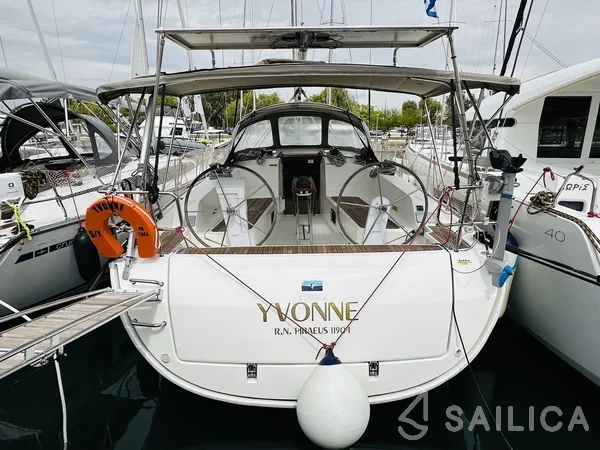 Bavaria 41 Cruiser - Yacht Charter Sailica