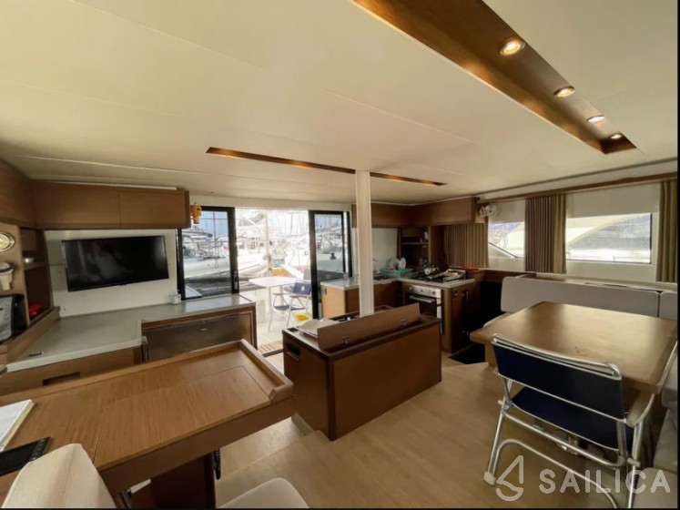Lagoon 50 - Yacht Charter Sailica